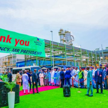 President Muhammadu Buhari commissions Dangote Fertiliser Plant built by Dangote Group in Lagos