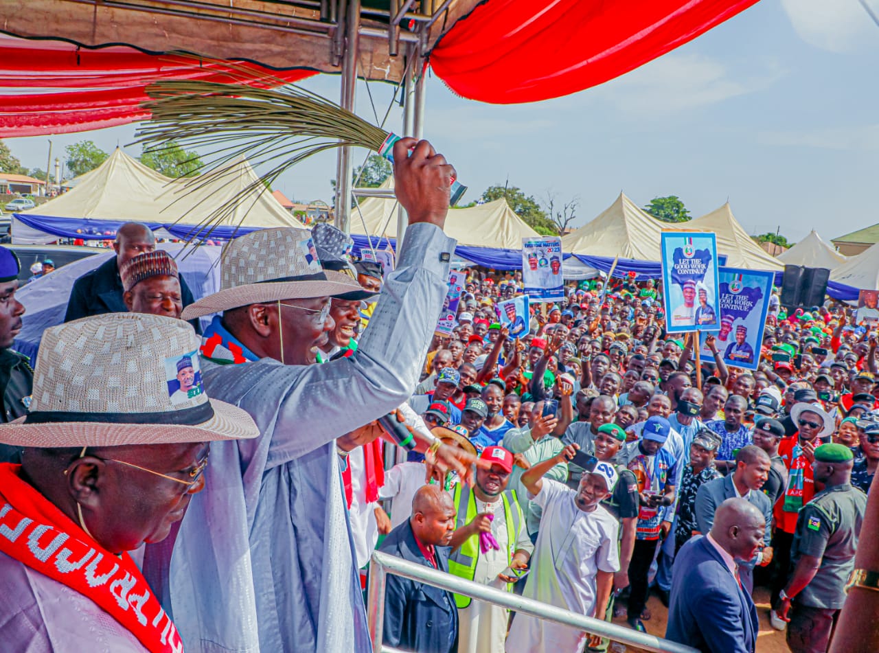 2023: Gov Sule Re-election Bid Boosted, Receives Over 2000 PDP, LP Defectors In Nasarawa